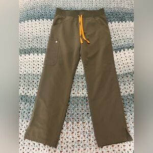 Figs Olive Green (Moss) Kade Cargo Scrub Pants